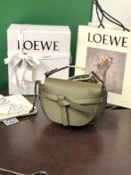 ロエベLOEWEスーパーコピーバッグレザーグリーン斜めかけ花柄レディース