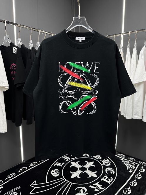 新作到着!! ロエベ黒半袖Ｔシャツコピー ラウンドネック半袖  輸入ジェルプリント