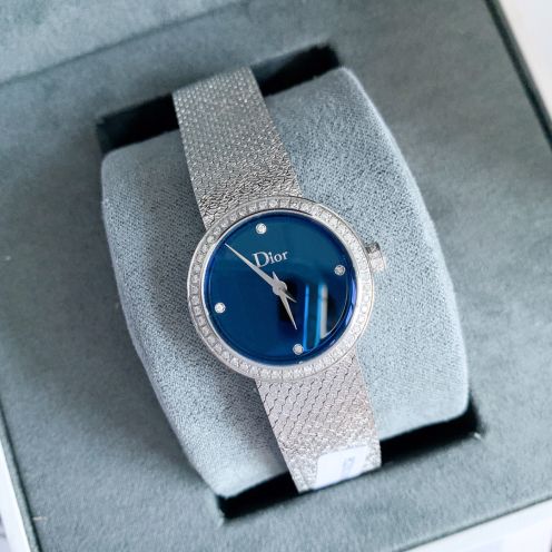おすすめ！個性的ディオールウォッチコピー La D de Dior Satineシリーズ腕時計