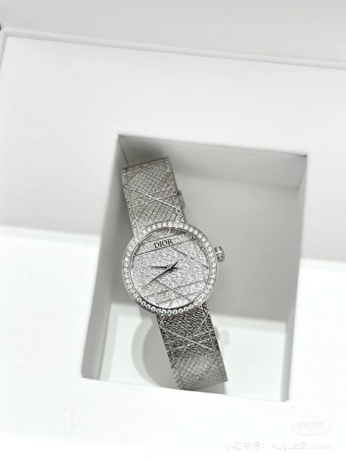 数量限定 得価ディオール時計コピー 優美な曲線デザイン ダイヤモンド