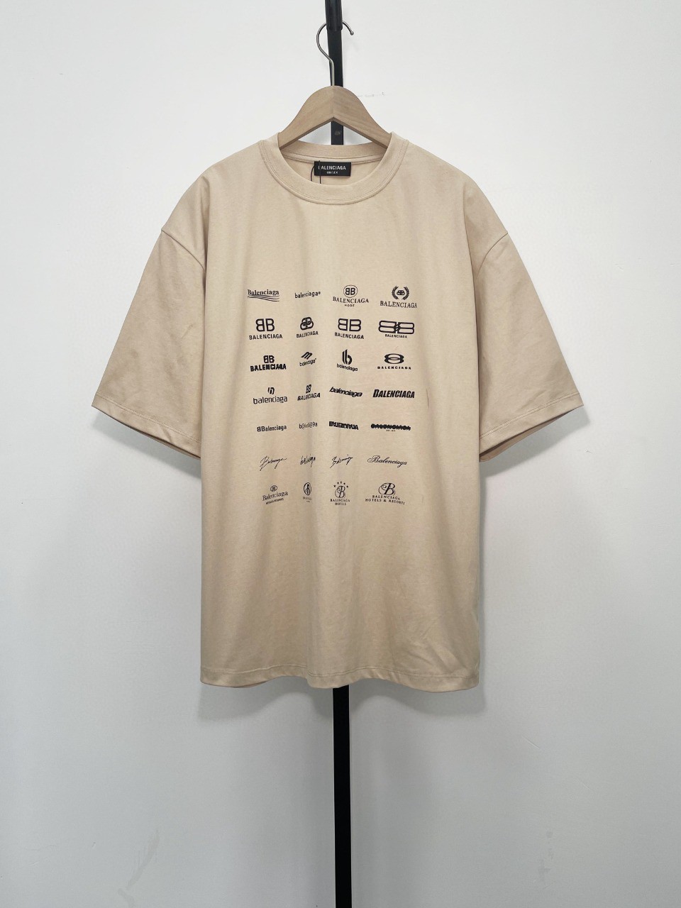 バレンシアガ半袖Tシャツ偽物コットン製花柄ロゴ_2