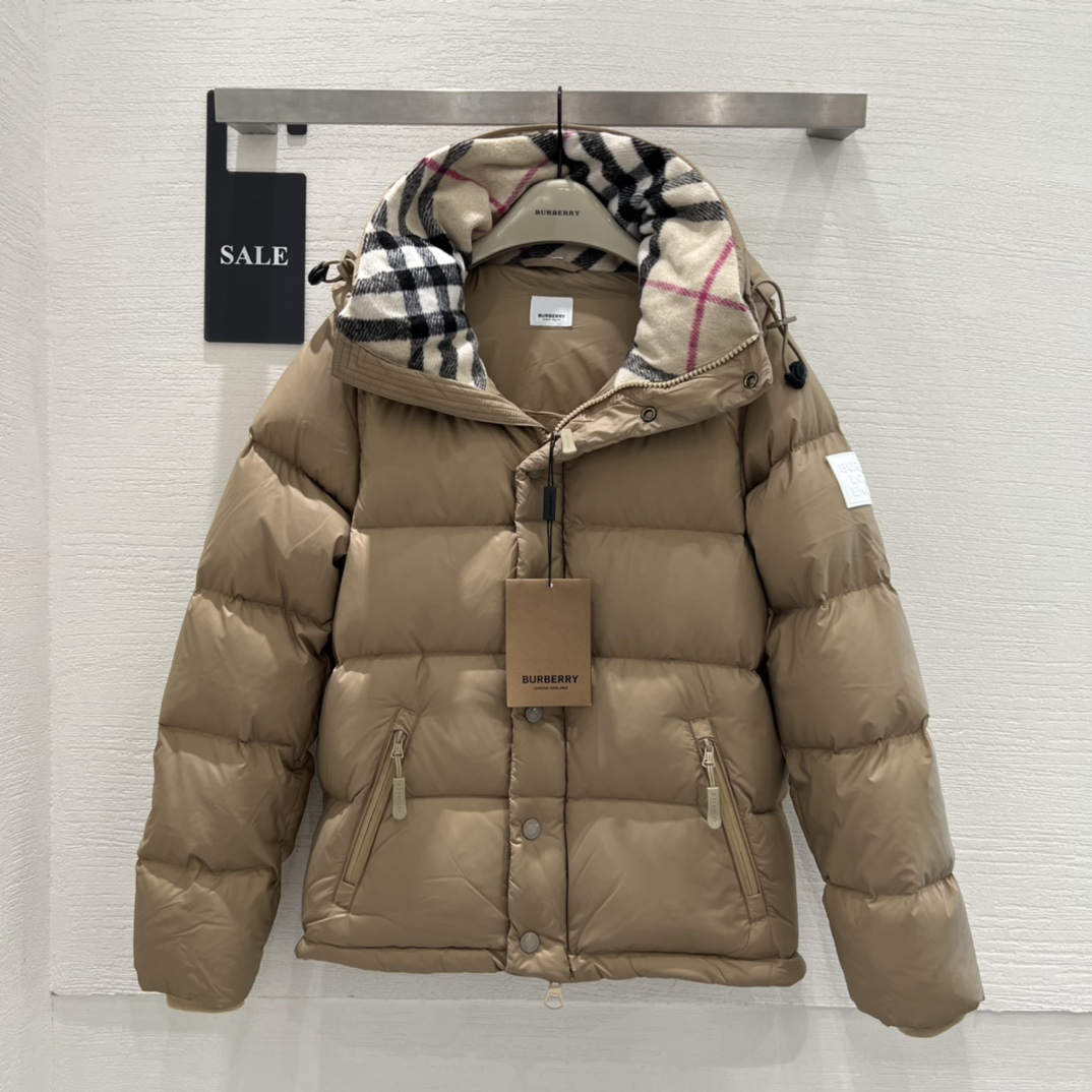 2023ファッション!バーバリー ダウン ｎ級品評判いい BURBERRYジャケット 2色 ブラック/ブラウン_1