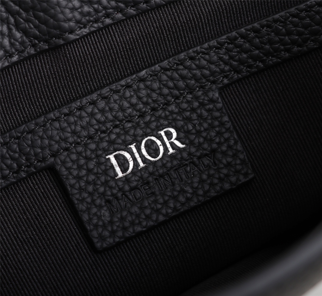 dior 3万以下スーパーコピー メンズバッグ レザー ブラック斜め掛けバッグ ブラック_9