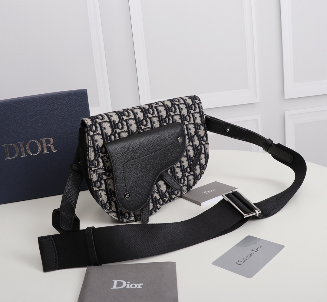 dior 3万以下激安通販メンズバッグ レザー ブラック斜め掛けバッグ_2