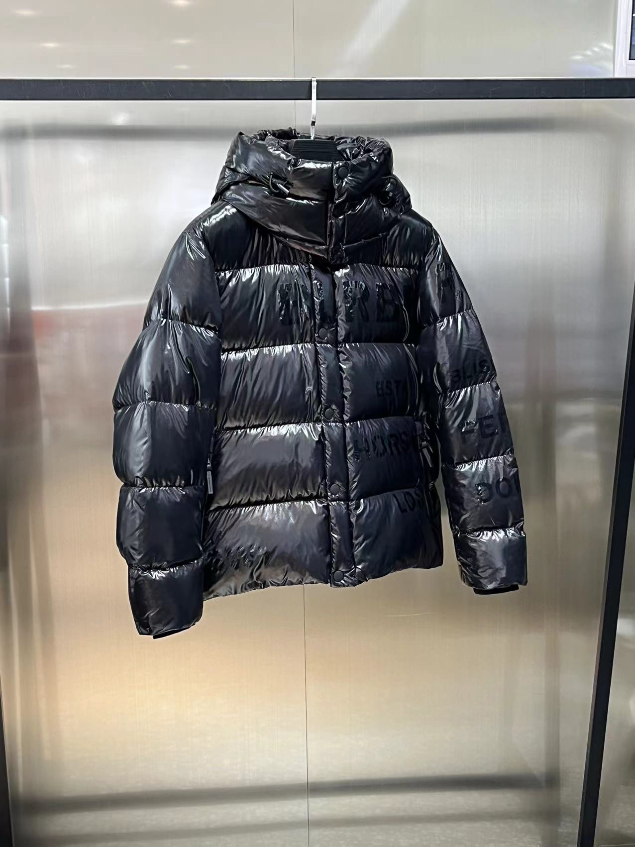 BURBERRYバーバリーのダウン激安通販 秋冬 暖かい ダウン 柔らかい シンプル 防風 ブラック_3