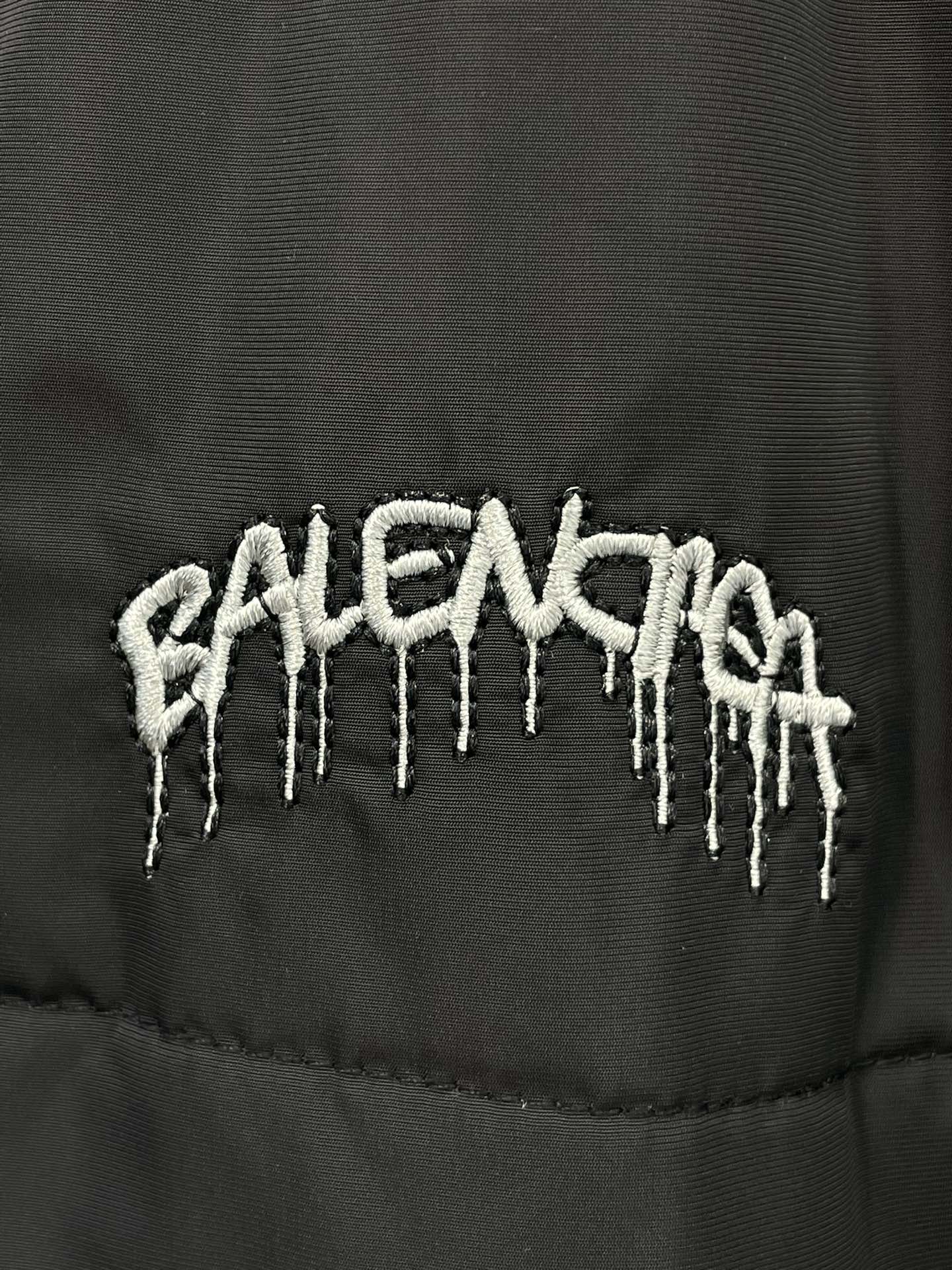 バレンシアガ アウター メンズスーパーコピー BALENCIAGA 軽くて厚い 防寒 保温 両面 ブラック_3