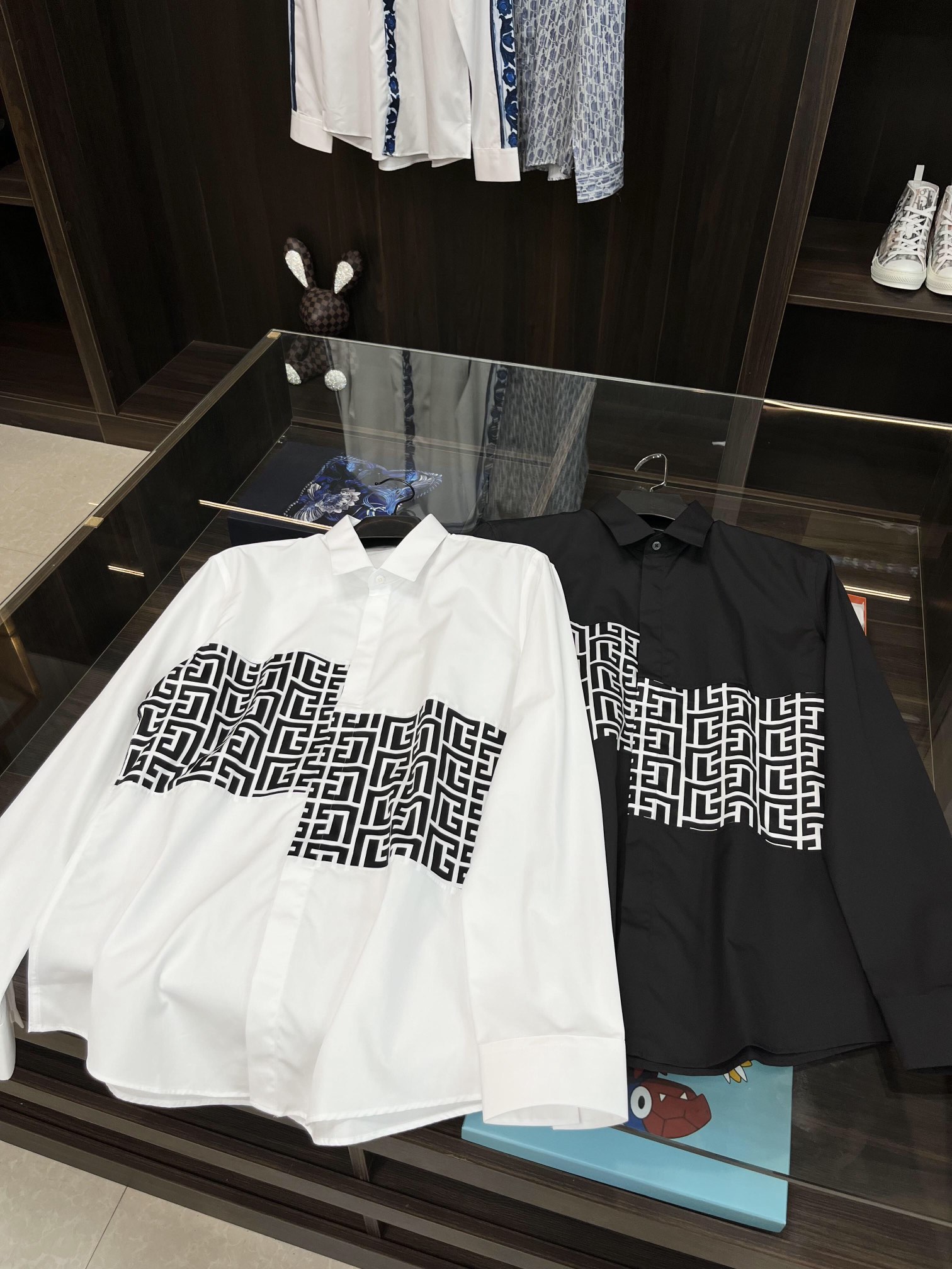 ジバンシィトートバッグコピー GIVENCHY ビジネスシャツ 長袖セーター 柔らかくて暖かい トップス 快適 ブラック_2