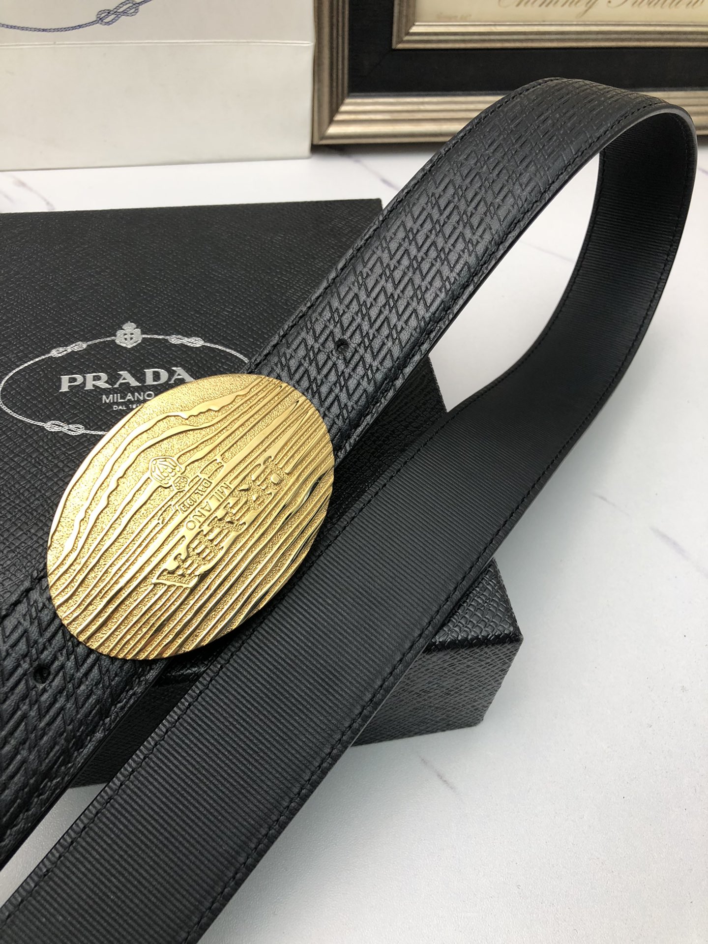 prada ナイロン ベルトコピー メンズ ビジネス 紳士 レザー プレゼント 両面兼用 ゴールドバックル ブラック_4