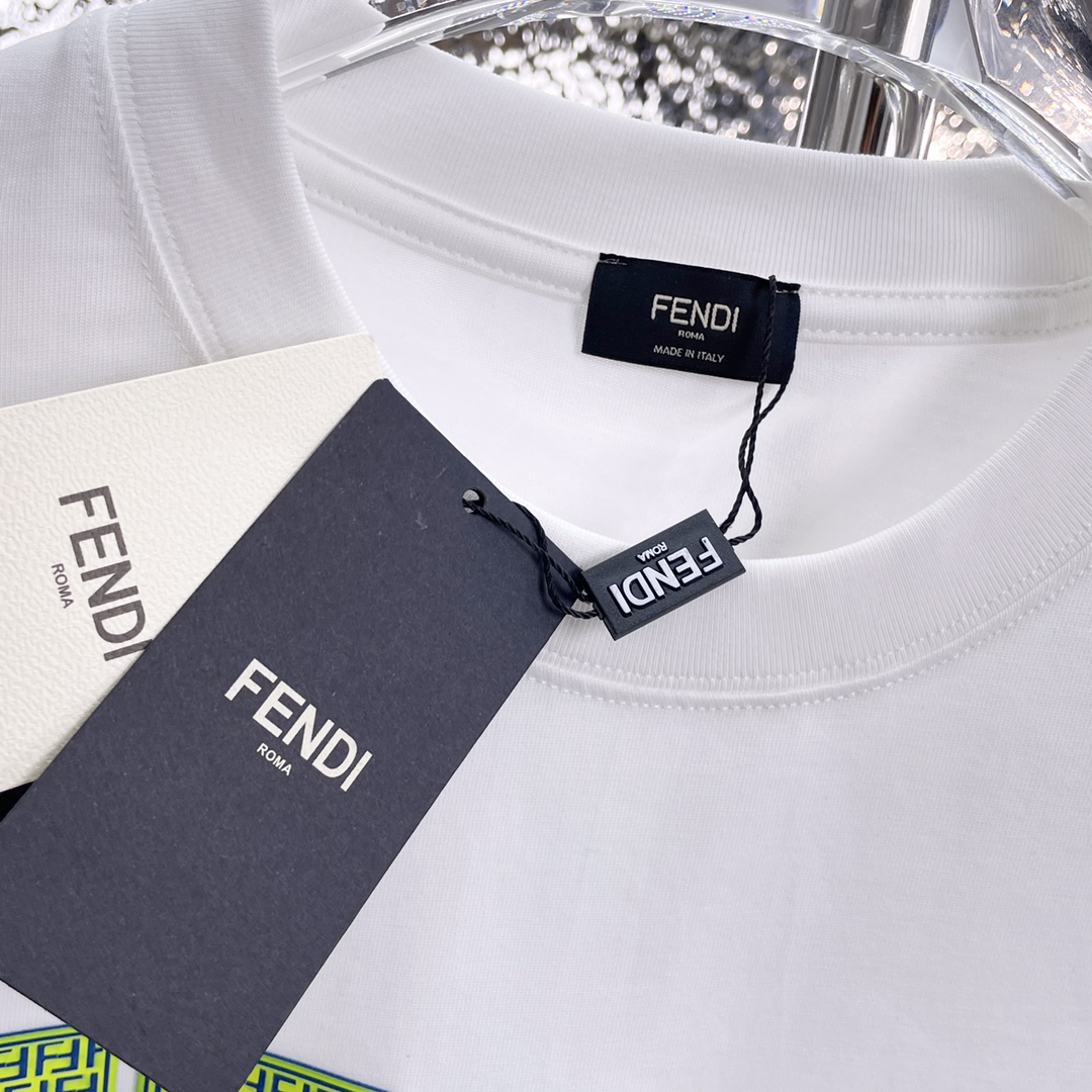 人気セール安いフェンディ新作tシャツスーパーコピー FENDI 2024年早春新作 男女兼用_4