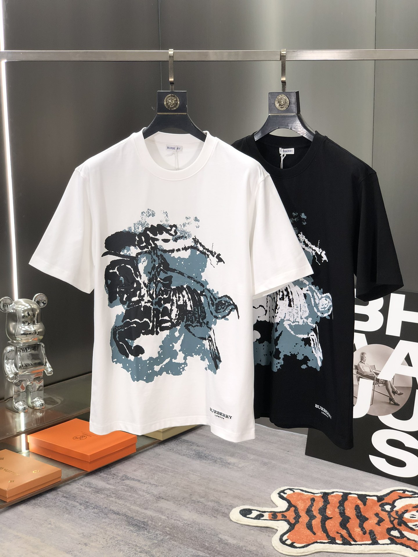 バーバリー 定番人気物 スーパーコピー 半袖 Tシャツ コットン ホワイト 柔らかい 高級 花柄_7