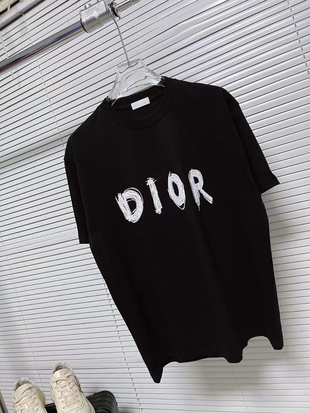 ディオール DIOR限定 スーパーコピー 半袖 Tシャツ コットン ブラック 柔らかい 高級 花柄_1