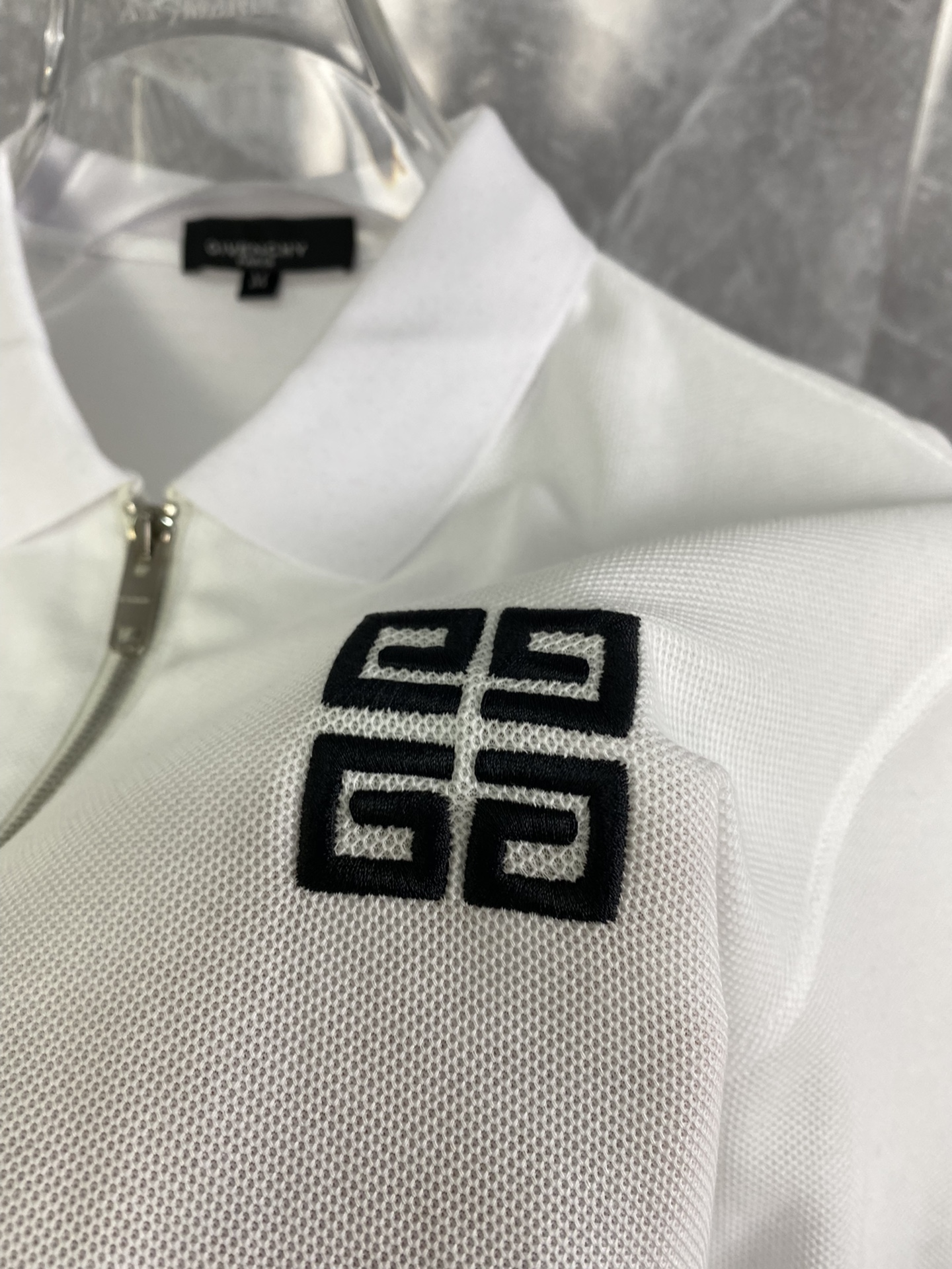 人気セール 高品質白  ジバンシー  tシャツ偽物ブランドのエッセンス 高品質な素材_4