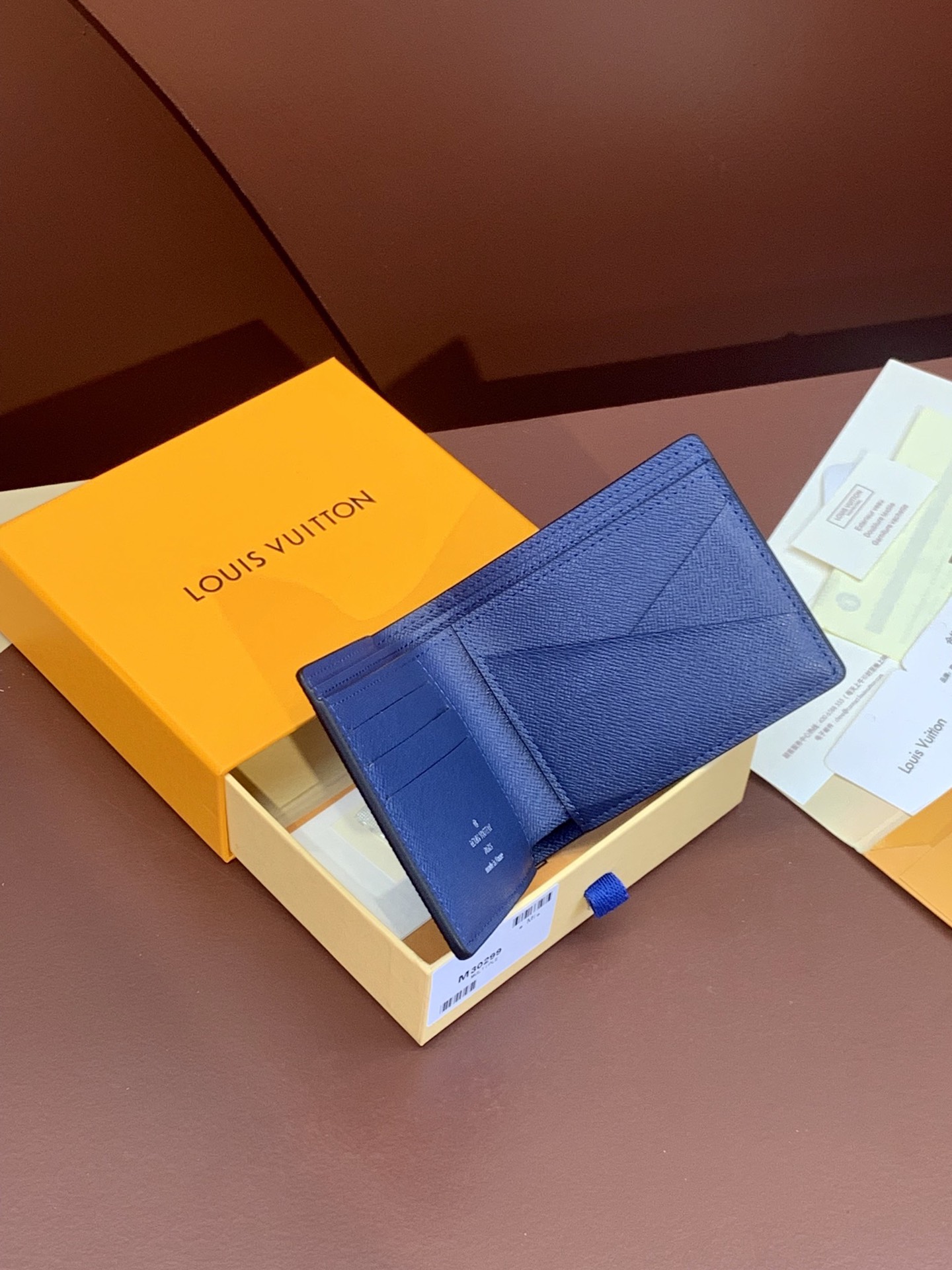 驚きの破格値人気の財布ルイヴィトンn級品ウォレット モノグラム キャンバス タイガ レザー_3