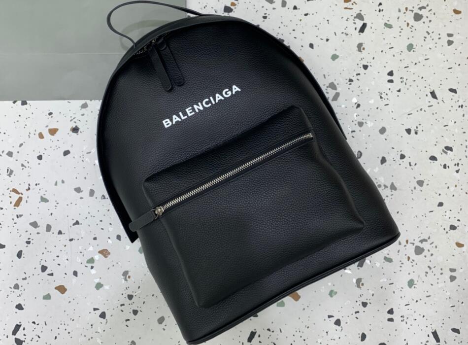 バレンシアガ 見分け方ｎ級品 シンプル 軽量バッグ 実用 レザー ブラック