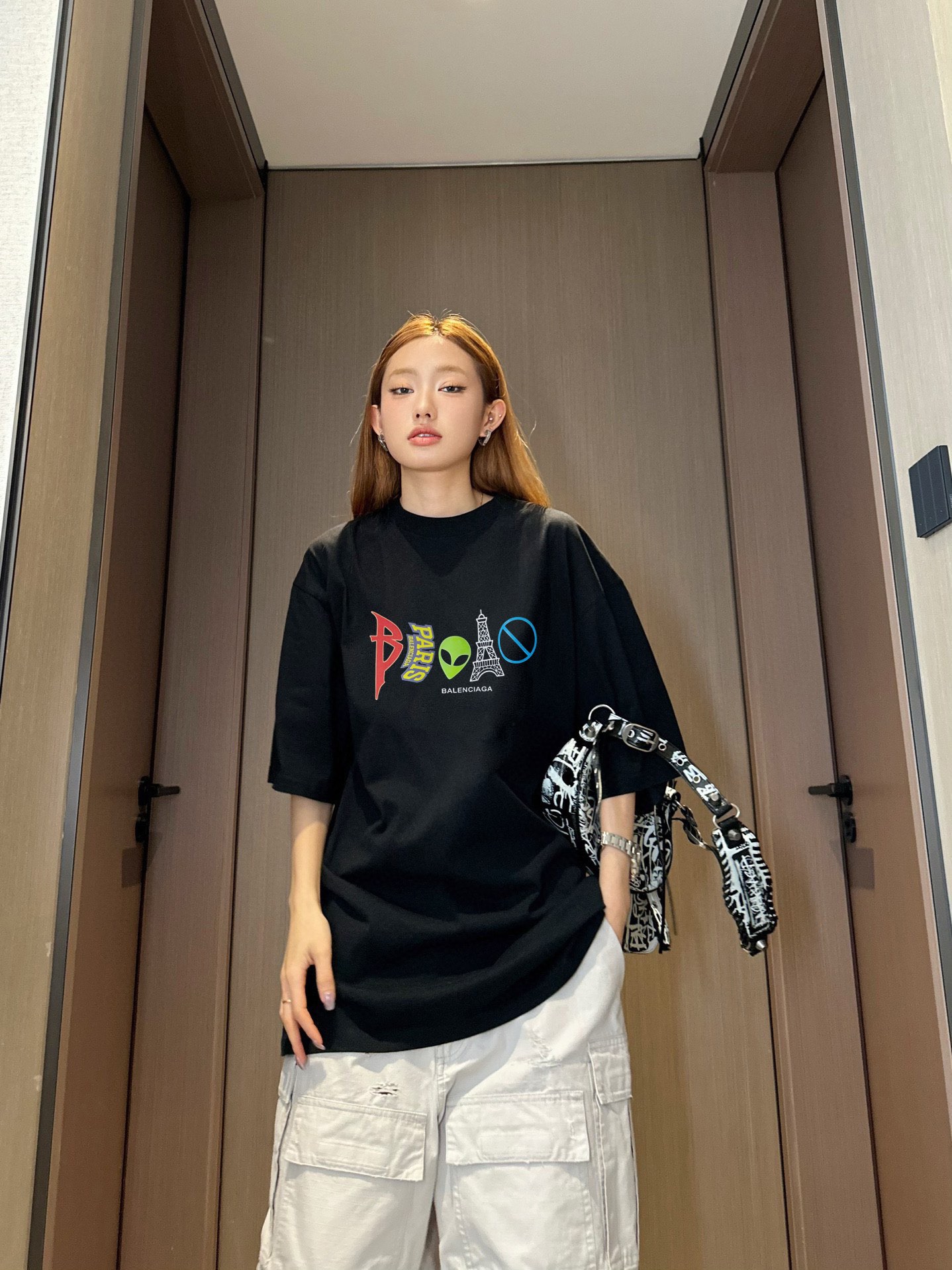 限定セール低価バレンシアガのtシャツ偽物 ブランドロゴ ゆるやかなシルエット_2