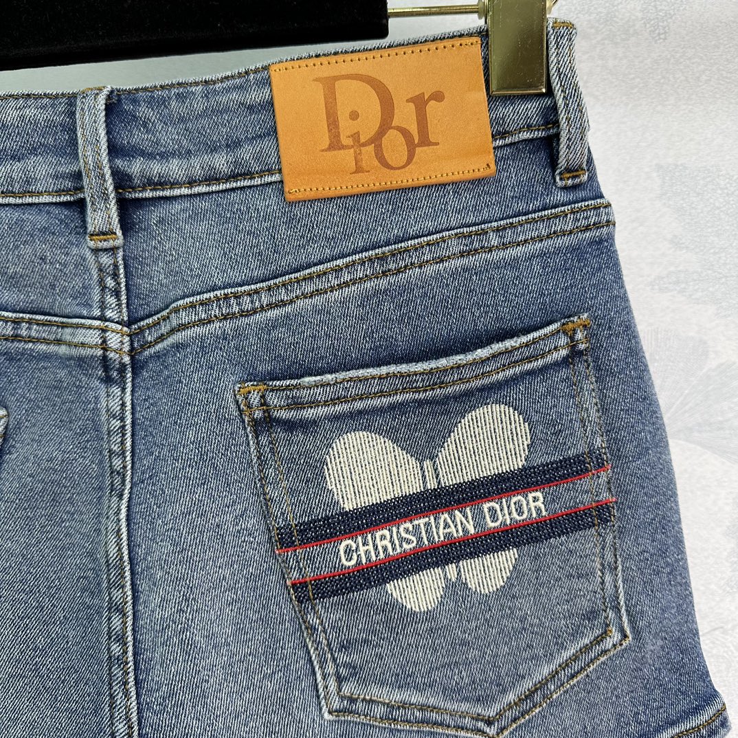 人気セール 高品質 ディオール パンツ偽物 CDロゴの メタルアクセサリー ファッション感_7