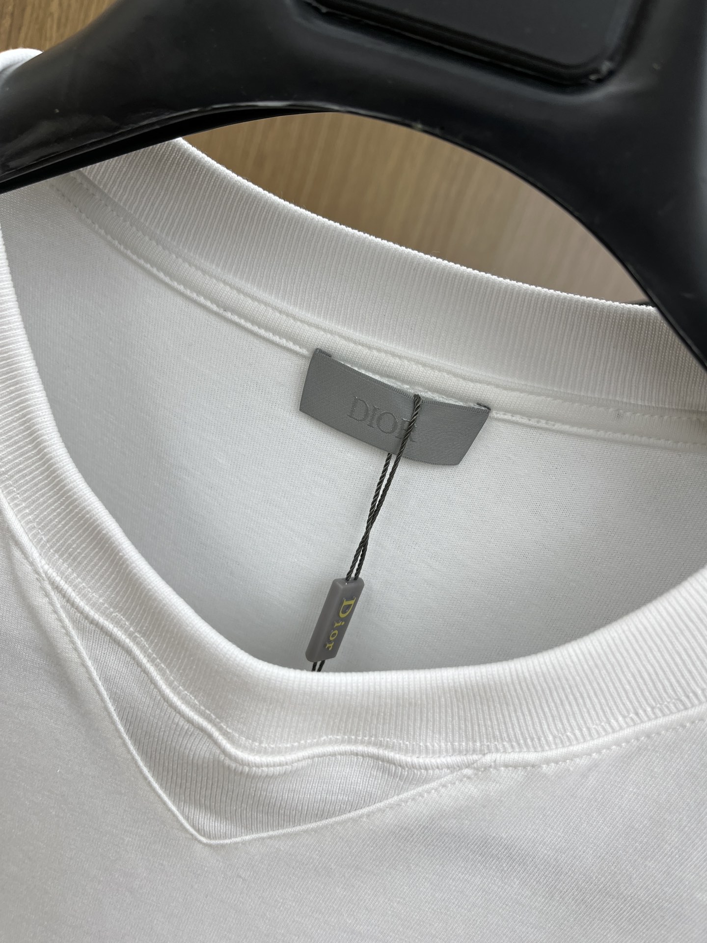 2023新登場のレディース ディオール tシャツコピー 上質な素材 幅広いスタイルにマッチ_3