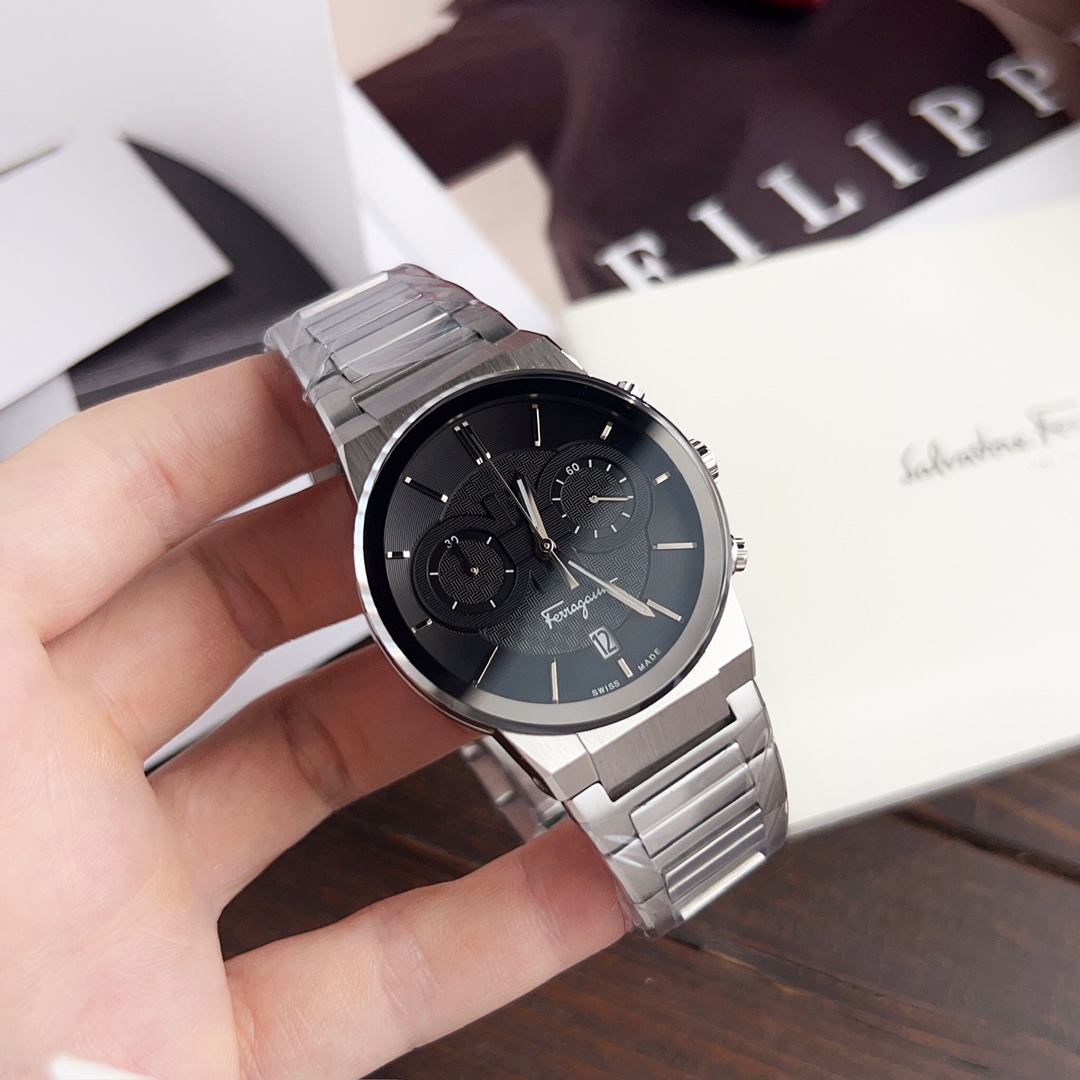 最新作 人気定番 爆買い腕時計フェラガモ偽物 41mmのケース径 耐摩耗性 耐スクラッチ性_2