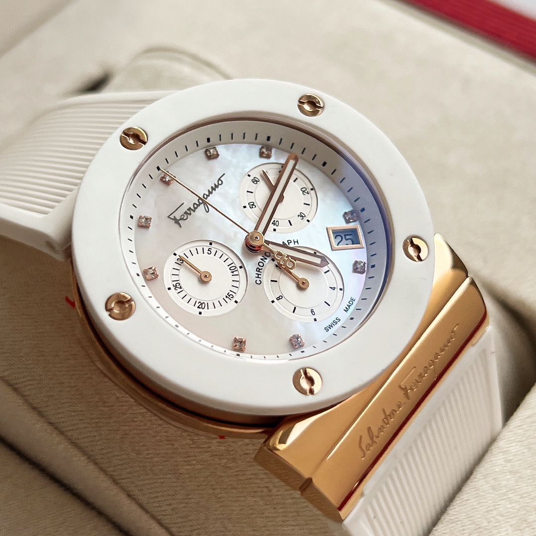 HOT100%新品腕時計フェラガモスーパーコピー 快適なラバーストラップ サファイアガラス_4