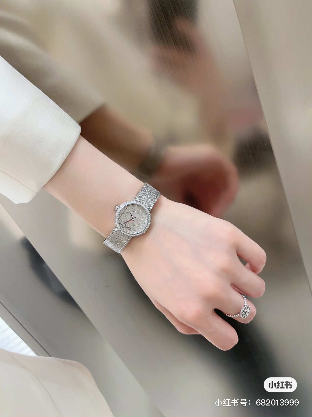 最新作 人気定番 爆買い 腕時計 ディオール偽物 優美な曲線デザイン ダイヤモンド_5