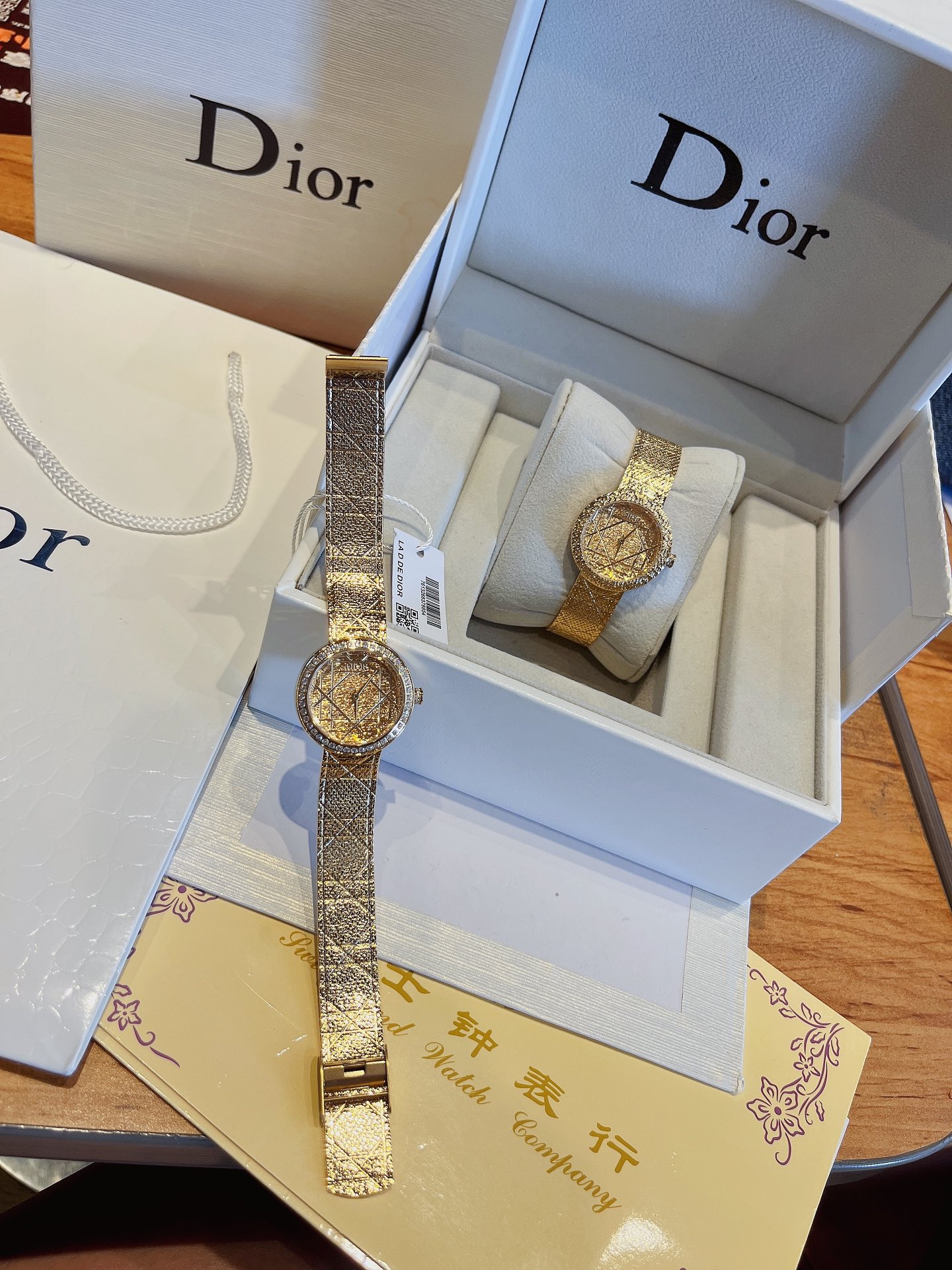 人気セール高品質ディオール時計偽物  エレガント La D de Dior Satineシリーズ腕時計_3
