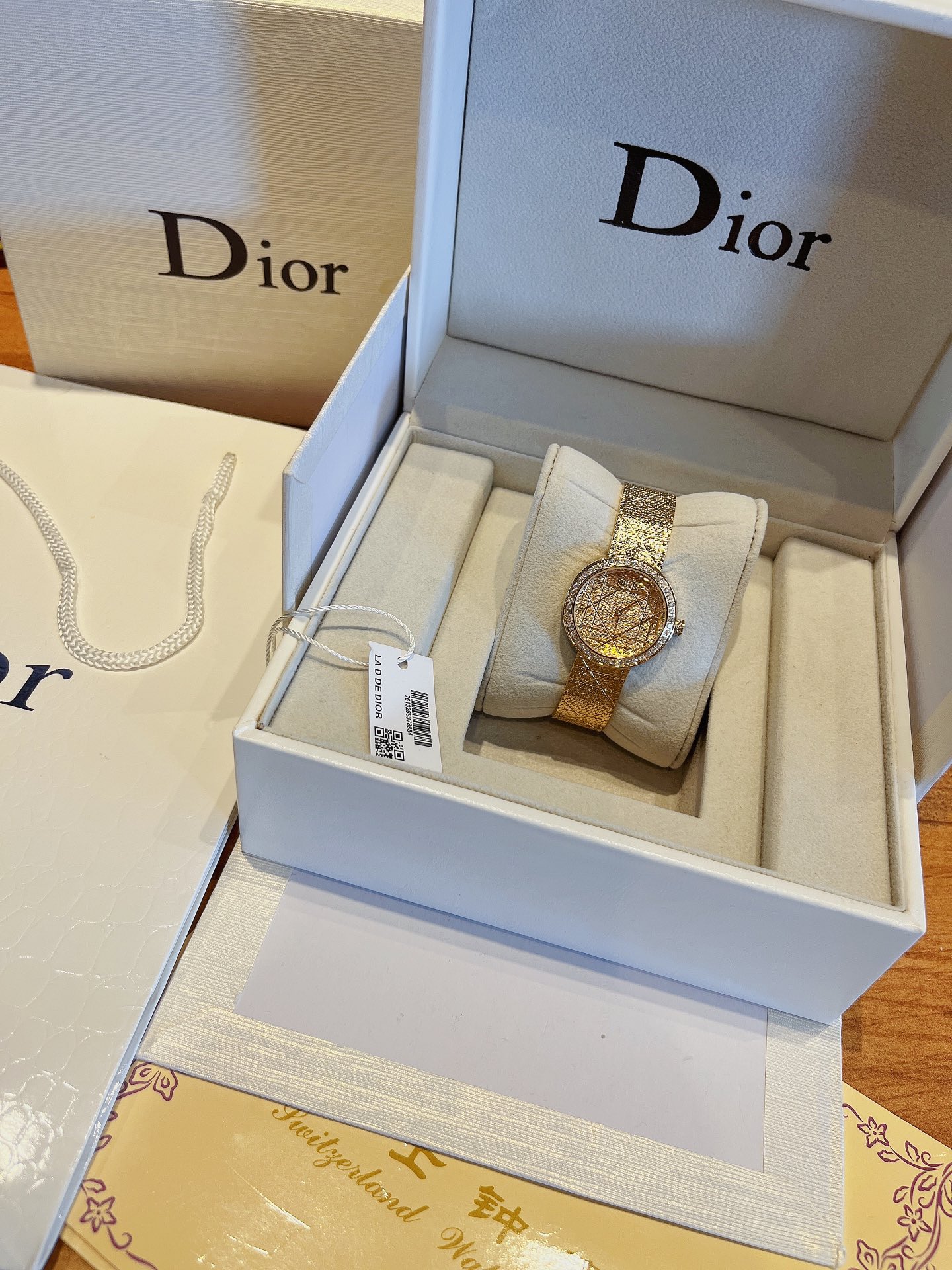人気セール高品質ディオール時計偽物  エレガント La D de Dior Satineシリーズ腕時計_4