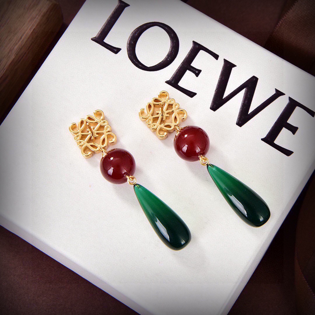 最安値！大人気loewe ロエベ　 イヤリングスーパーコピー練されたデザイン 華やかさ_4