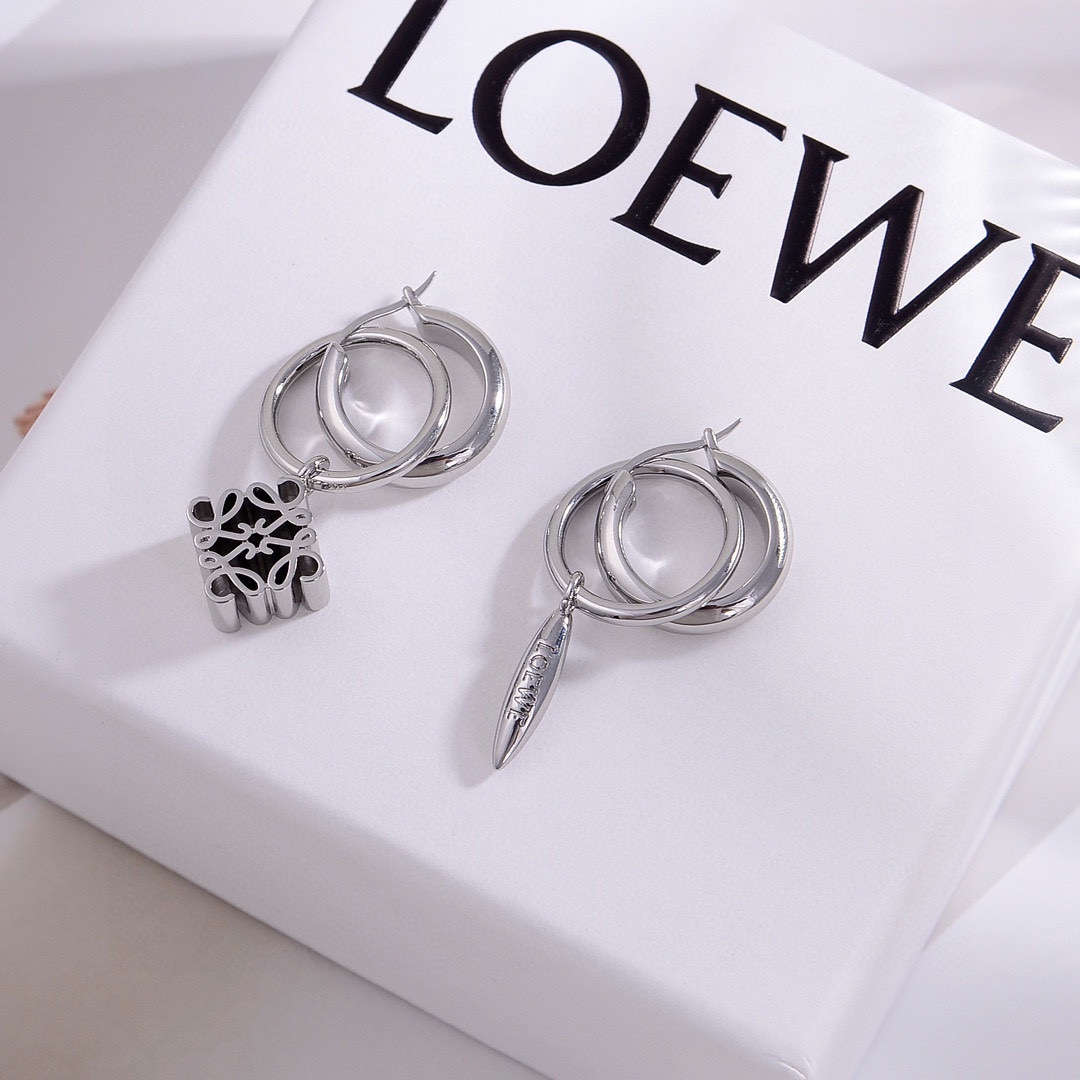 HOT100%新品loewe ロエベ イヤリングスーパーコピー精巧で美しく アクセサリー_3